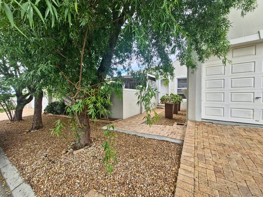 To Let 3 Bedroom Property for Rent in Pinehurst Western Cape